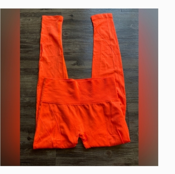 2/$10 Fashion Nova  Leggings - Picture 1 of 3